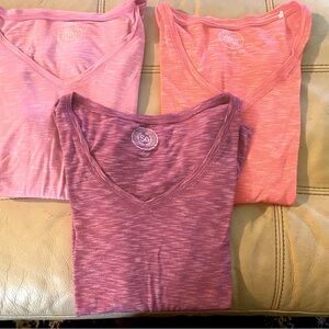 Bundle of 3 long sleeve tee shirts